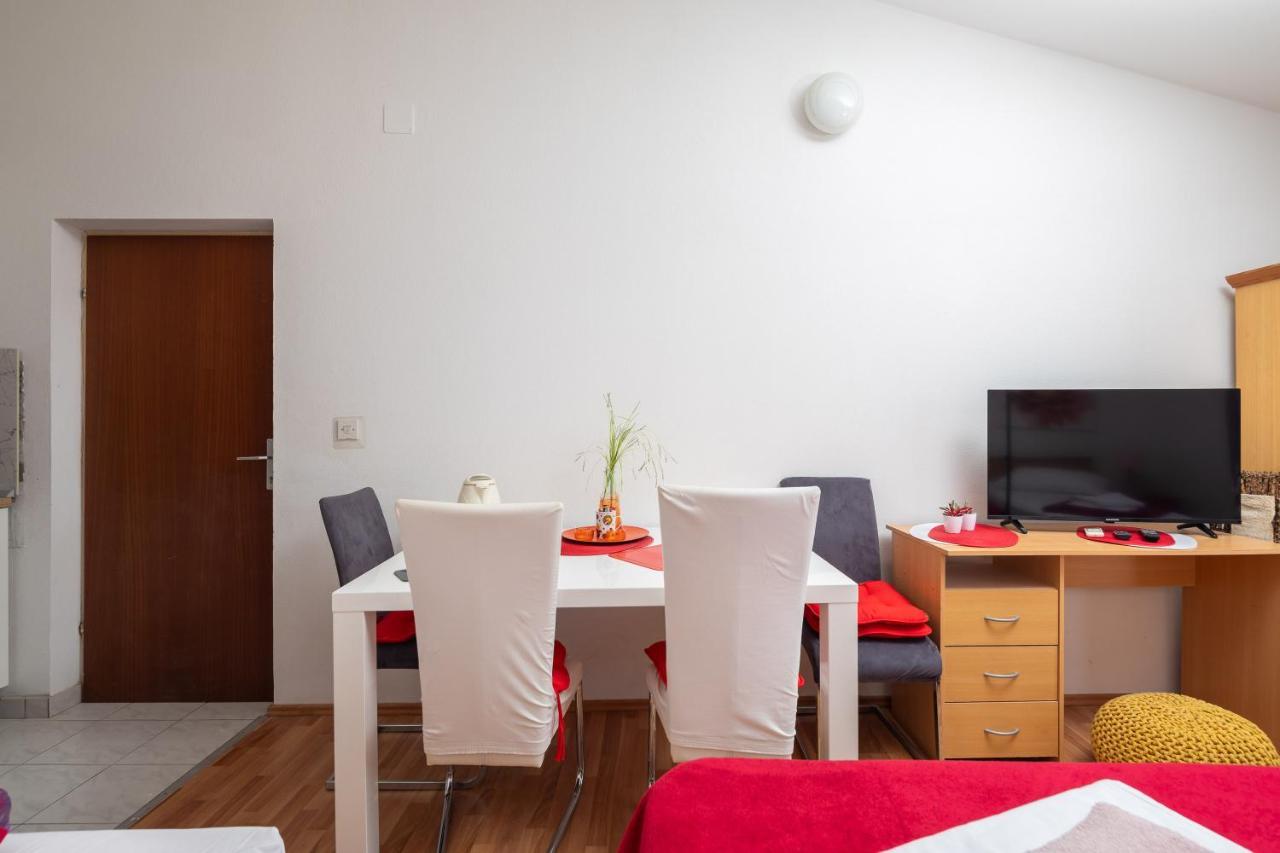 Beach Apartments Borovina Stanici Εξωτερικό φωτογραφία
