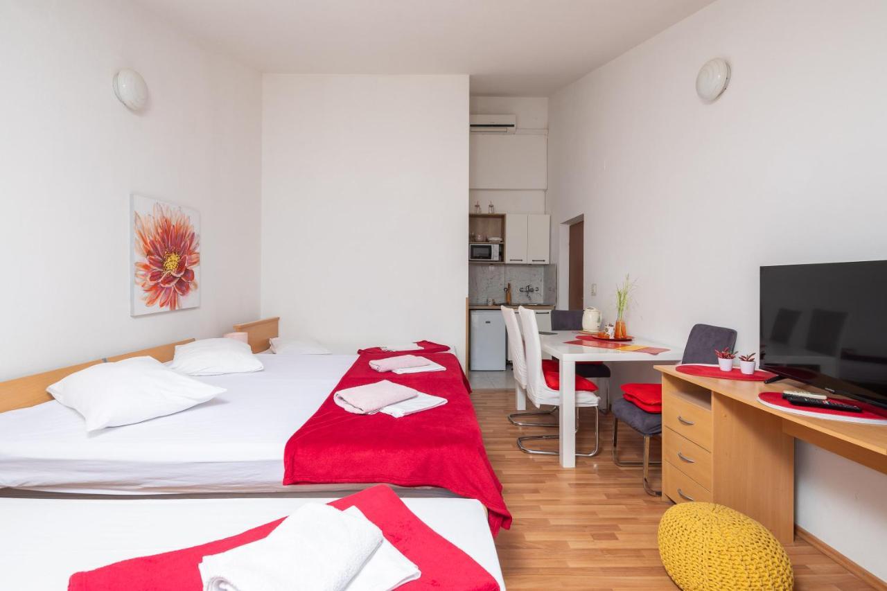 Beach Apartments Borovina Stanici Εξωτερικό φωτογραφία
