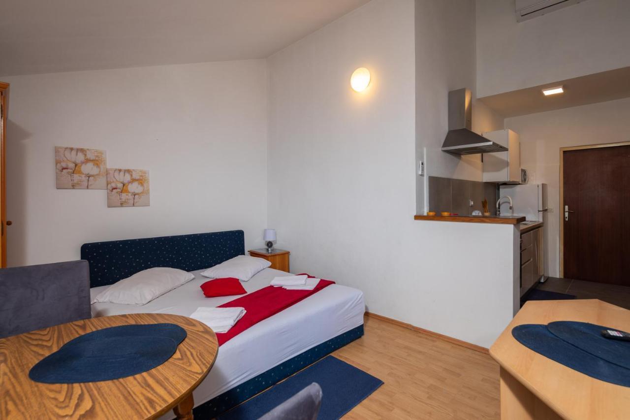 Beach Apartments Borovina Stanici Εξωτερικό φωτογραφία